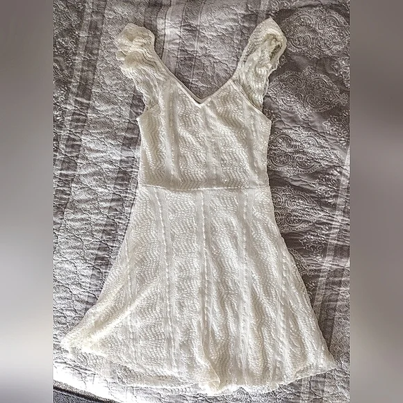 Adorable White Lace Sundress - Picture 3 of 5